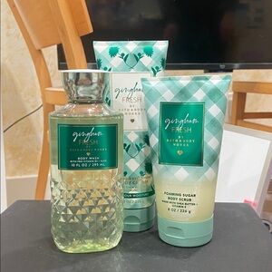 Gingham Fresh Bath & Body Works Set